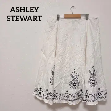 ASHLEY STEWART 자수 장식 화이트 플레어 스커트
