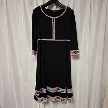 LEONARD 블랙 7부 소매 원피스