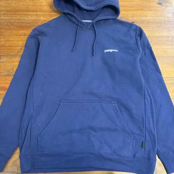 파타고니아 후드티 L 사이즈 네이비 후디