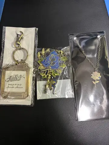 Roselia 키링 목걸이