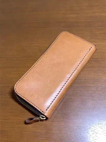 HERZ 헬츠 가죽 라운드 지퍼 장지갑