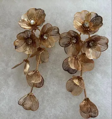 플라워 귀찌 골드 웨딩 촬영