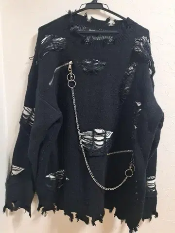 PSYNYXX 푸슈닉스 데미지 니트