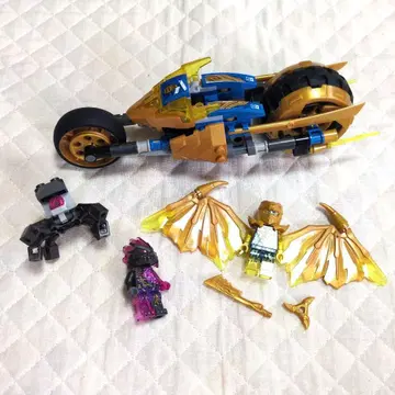 레고 닌자고 제이의 골든 드래곤 바이크 71768