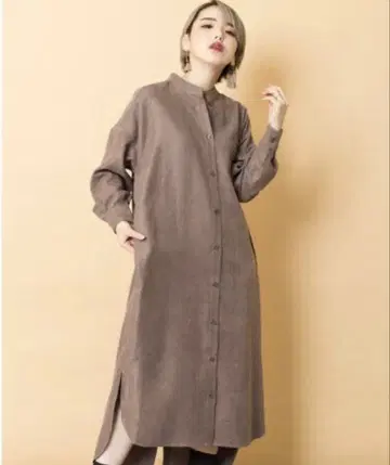 오즈모시스 백 턱 셔츠 원피스 베이지