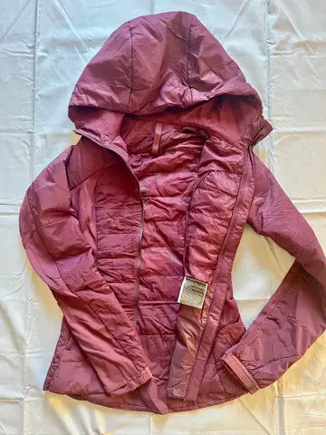 Lululemon 후드 부착 다운 자켓