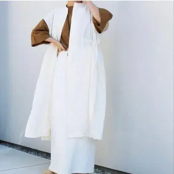 aere 아엘레 노 슬리브 나일론 코트 36