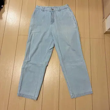 릴랙스 핏 라이트 블루 데님