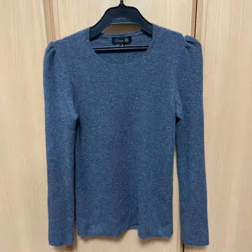 새상품급 드로어 퍼프 슬리브 니트 캐시미어 그레이 크루넥 니트