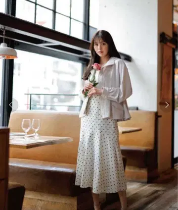 프로포션 바디 드레싱 도트 머메이드 스커트