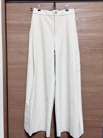 화이트 턱 와이드 팬츠 사이즈 02