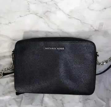 MICHAEL KORS 숄더백 블랙 사선 체인 백