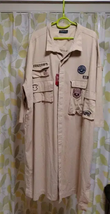 드럭 스토어즈 프론트 오픈 롱 셔츠