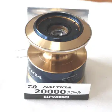 다이와 x SLP웍스 20 솔티가 20000 스풀 골드