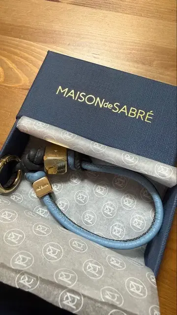 MAISONdeSABRE 리스트렛 참 가죽