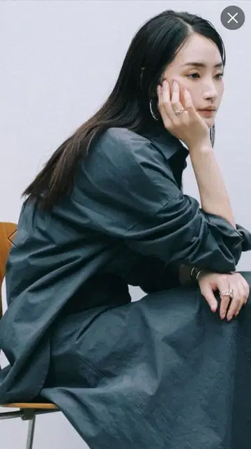 BABYLONE [ 야나기바시 유이 콜라보 아이템 ] 백 턱 오버 셔츠