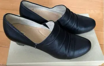 잉그 웨지솔 펌프스 블랙 24cm