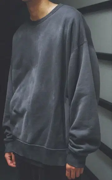 LIDNM 선번 페이드 스웨터 그레이