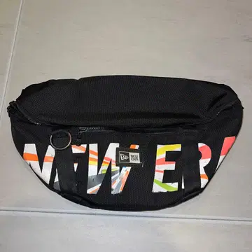 [레어] 뉴에라 웨이스트백 소드 아트 온라인 10주년 기념 백