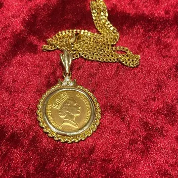 엘리자베스 2세 펜던트 탑 목걸이 코인 1996년 새상품급
