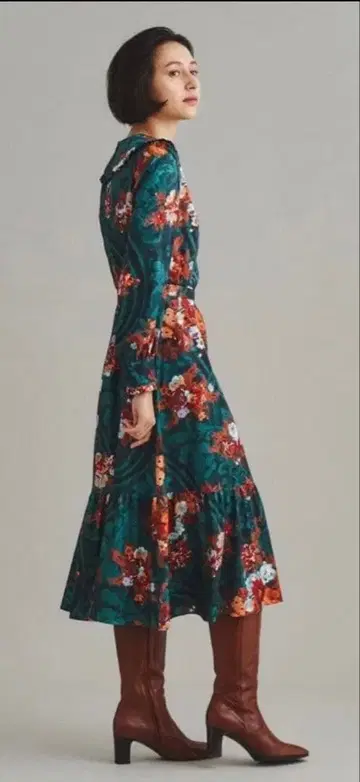 새상품급 그레이스 콘티넨탈 월페이퍼 프린트 원피스 그린