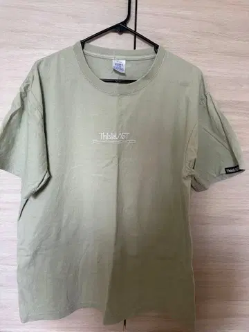 This is LAST 올리브 그린 T셔츠 L