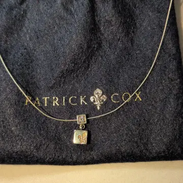 패트릭 콕스 실버 목걸이 큐브형 파우치 포함