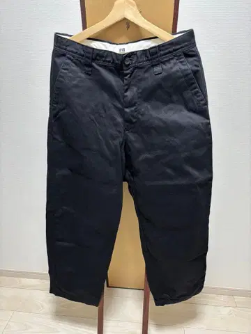 UNIQLO U 와이드핏 치노 블랙 79
