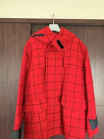 엠포리오 아르마니 하프 코트