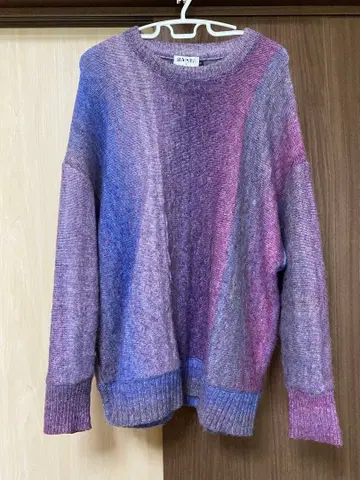 [ niko and x 녹황색사회 ] 그라데이션 니트 스웨터