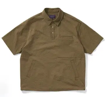 올리브색 피케 셔츠 포켓 부착