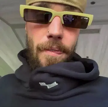 SKYLRK Justin bieber hoodie 2XL