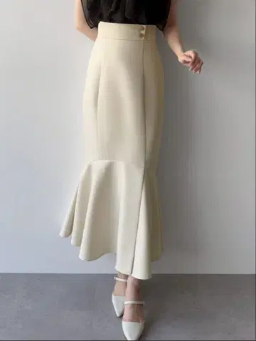 mipiarl 앞 슬릿 골드 버튼 머메이드 스커트