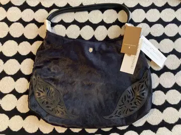 새상품 헬렌 카민스키 DUNYA 블랙 호보백