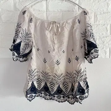 새상품급 반팔 튜닉 F 자수 베이지/네이비