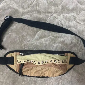 아페쎄 APC 바나나 재구매 힙색 바디백