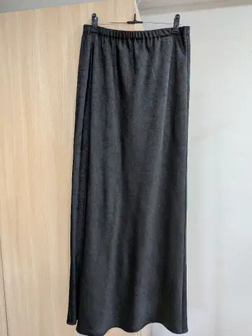 블랙 롱 스커트