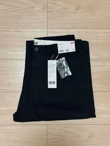 미사용 새상품 UNIQLO U 와이드핏 치노 470549 W85