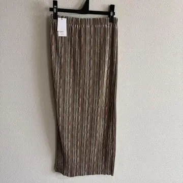 새상품 스트라이프 타이트 롱 타이트 스커트 미사용