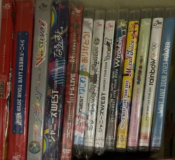 WEST. 라이브 DVD 묶음 판매 13장