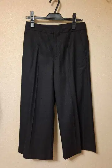 마가렛 하우엘 블랙 와이드 팬츠 센터 프레스