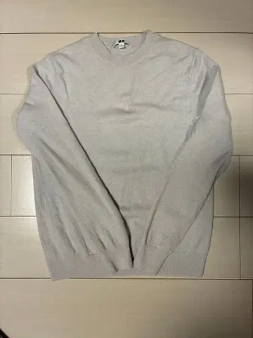 유니클로 2024년 캐시미어 크루넥 스웨터 L