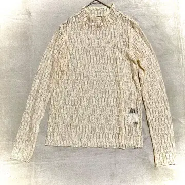 [언타이틀] 아이보리 레이스 소재 긴팔 M 하이넥 셔츠