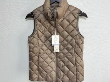 [ 새상품 ] UNIQLO 유니클로 울트라 라이트 다운 베스트 M 브라운