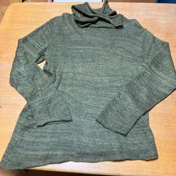 새상품급 요건 레일 스웨터