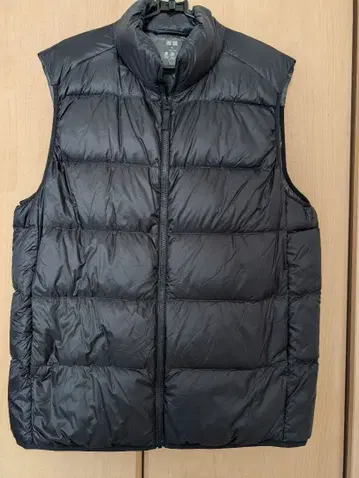 유니클로 울트라 라이트 다운 베스트