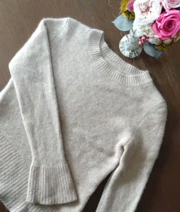 [ 새상품급 ] 폭시 FOXEY 캐시미어 긴팔 스웨터 40