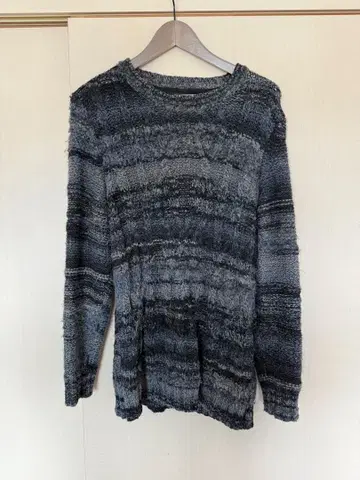 Lounge Lizard 그레이 계열 니트 스웨터