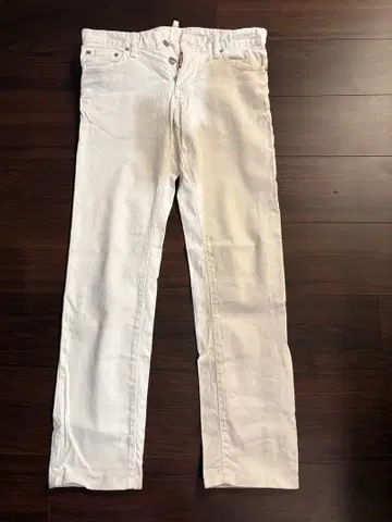 화이트 데님 팬츠