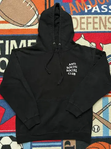 안티 소셜 소셜 클럽 후드티 M 사이즈 후디